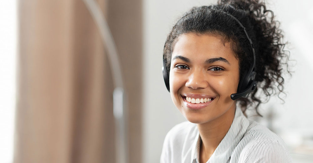 customer service agent in a call center